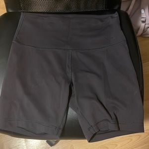 womens lululemon wunder under 6 inch bike shorts